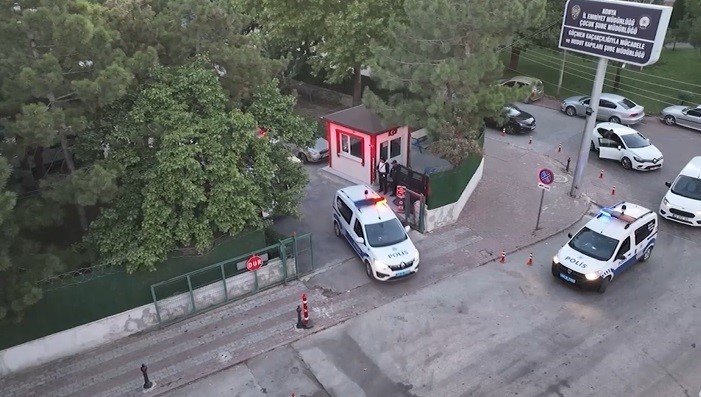 Göçmen Kaçakçılığı Organizatörlerine Operasyon: 8 Tutuklama