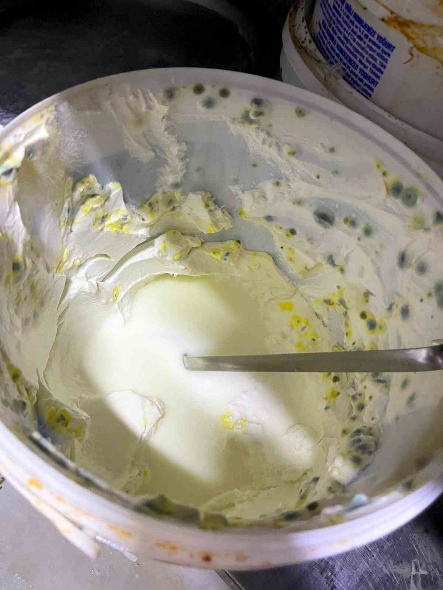 Bozulmuş Meze, Et Ve Et Ürünleri Kullanan Restoran Mühürlendi