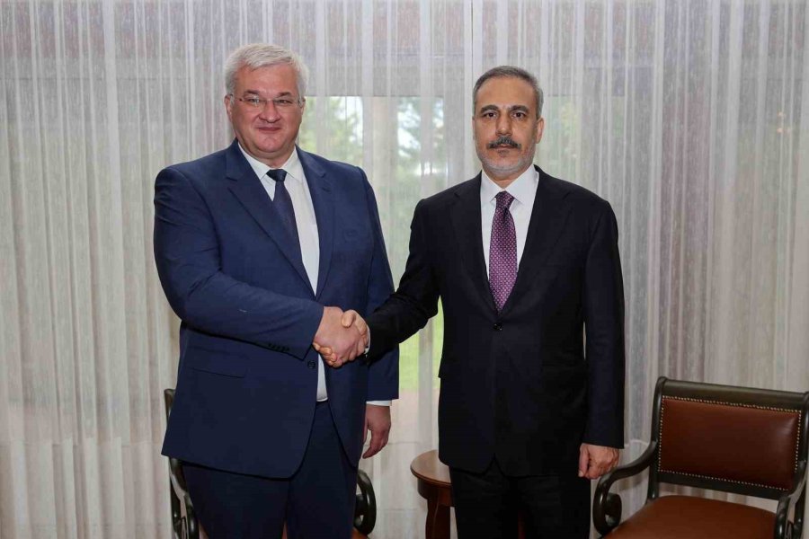 Dışişleri Bakanı Fidan, Ukraynalı Mevkidaşı Sibiha İle Bir Araya Geldi