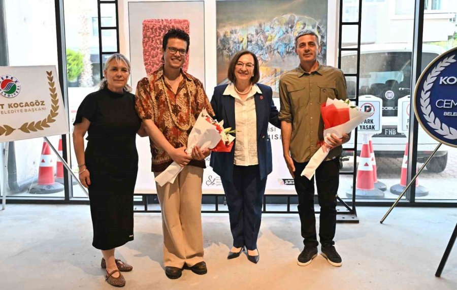 "mistik Dokular" Sergisi Kapılarını Açtı