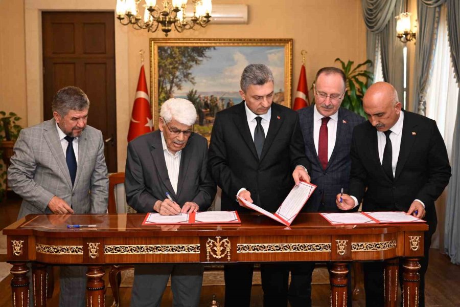 Manavgat’a 24 Derslikli Ortaokul İçin Protokol İmzalandı