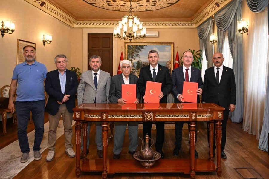 Manavgat’a 24 Derslikli Ortaokul İçin Protokol İmzalandı