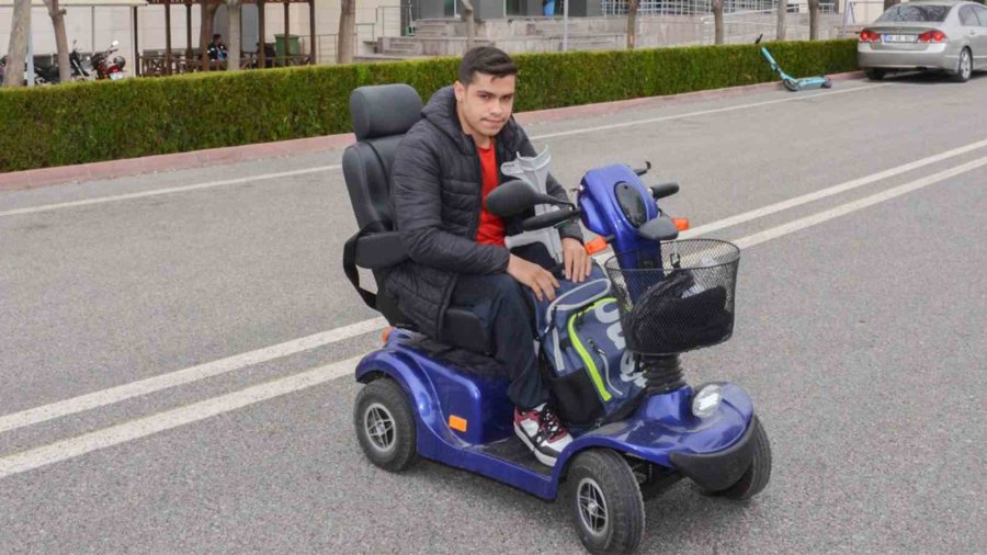 Selçuk Üniversitesi Öğrencisinin Şampiyonluk Hikayesi