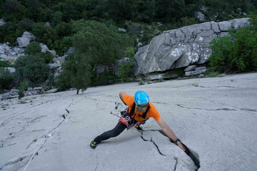 Antalya’da Şehre Yakın Doğa Alanlarında Taşıma Kapasitesi Alarmı