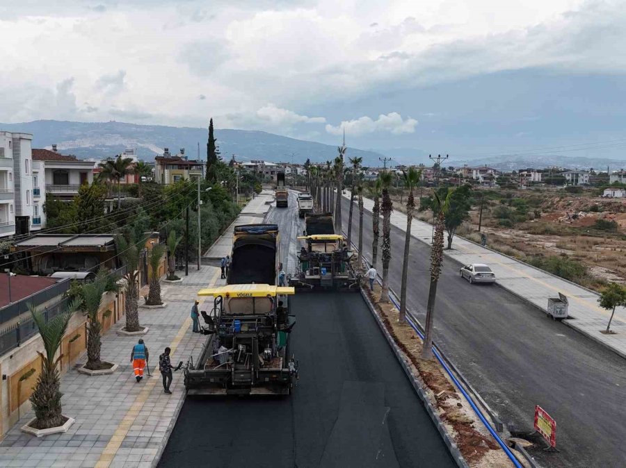 Mersin’de Trafiği Rahatlatacak Yol Çalışmaları Sürüyor