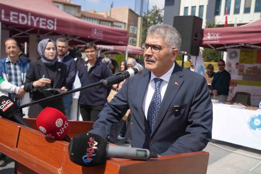 18 Üniversite Niğde’de Açılan Fuarda Tanıtıldı