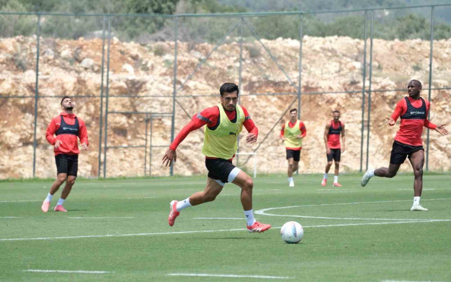 Atakaş Hatayspor, Adana Demirspor Maçı Hazırlıklarını Sürdürdü