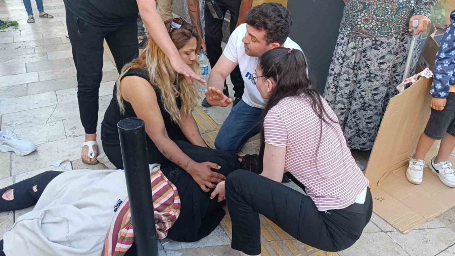 Antalya’da Ters Yönden Çıkan Otel Servisi İle Motosiklet Çarpıştı: 1 Ölü