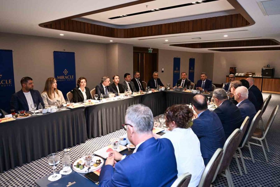 Vali Şahin: "turizm Faaliyetleri Yangına Dayanıklı Şartlarda Sağlanacak"