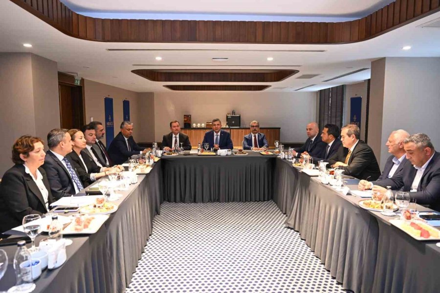 Vali Şahin: "turizm Faaliyetleri Yangına Dayanıklı Şartlarda Sağlanacak"