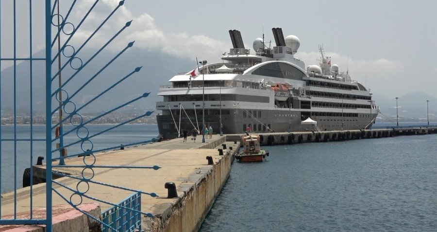 Alanya’ya Kruvaziyerle 187 Turist Geldi