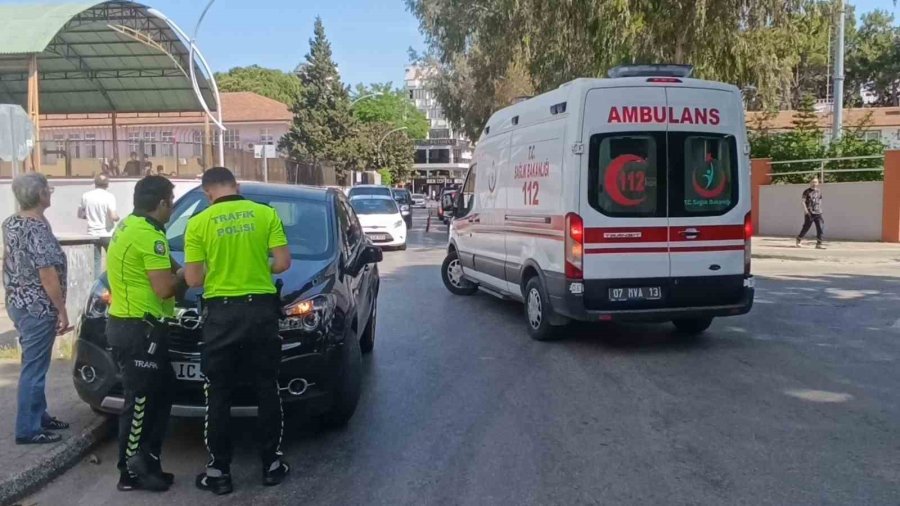 Yaya Geçidinden Geçmeye Çalışan Yayaya Otomobil Çarptı: 1 Yaralı