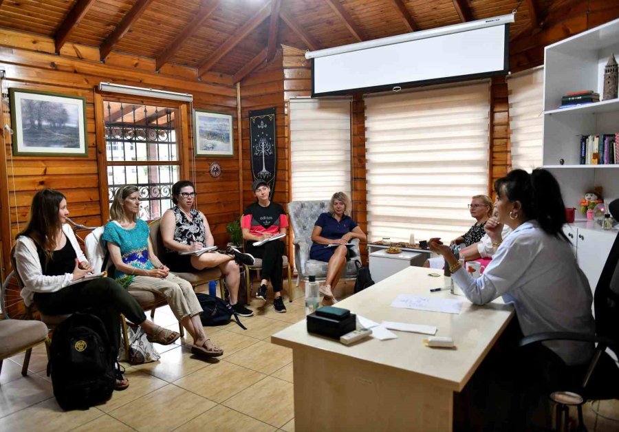 Muratpaşa’dan Yabancılara Türkçe Konuşma Kulübü