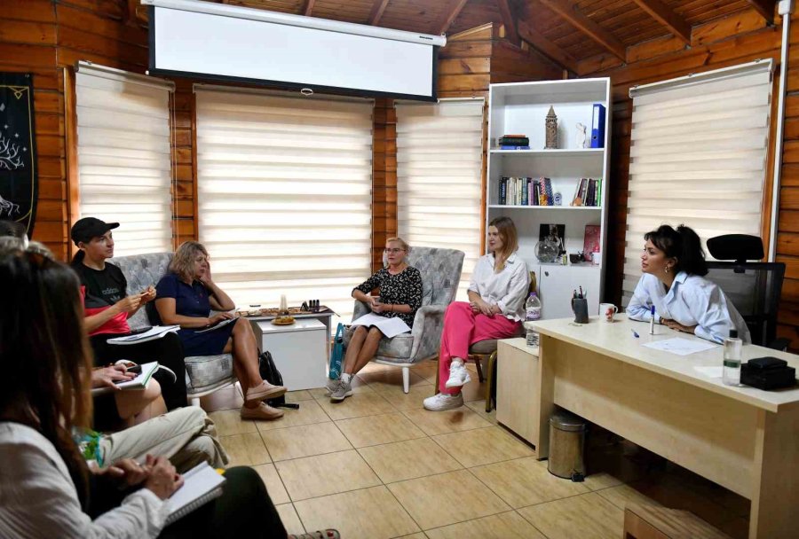 Muratpaşa’dan Yabancılara Türkçe Konuşma Kulübü