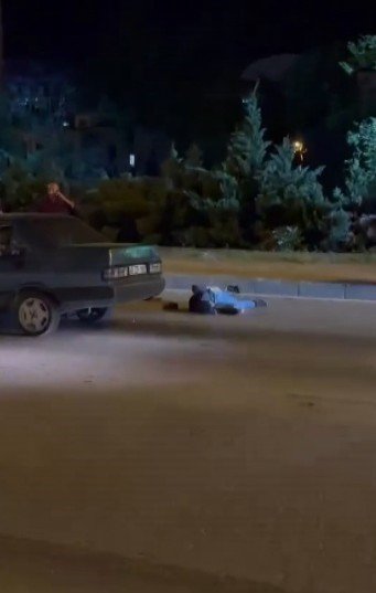 Tırla Çarpışan Tofaş Hurdaya Döndü: 2 Yaralı