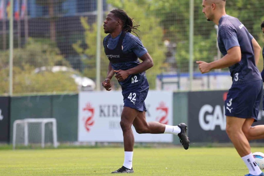 Alanyaspor, Beşiktaş Maçı Hazırlıklarını Tamamladı