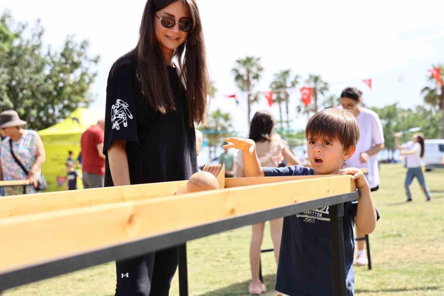 Antalyalılar Aile Haftası’nı Şenlikle Kutladı