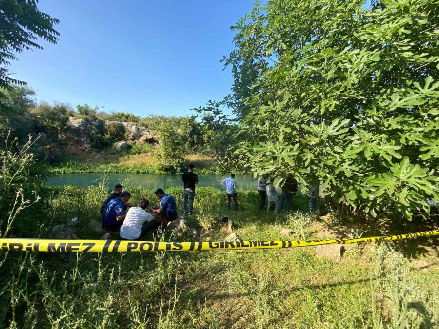 Düden Çayı’nda Erkek Cesedi Bulundu