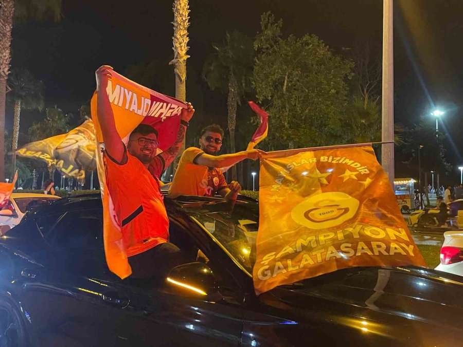 Galatasaray’ın Şampiyonluğu Mersin’de Coşkuyla Kutlandı