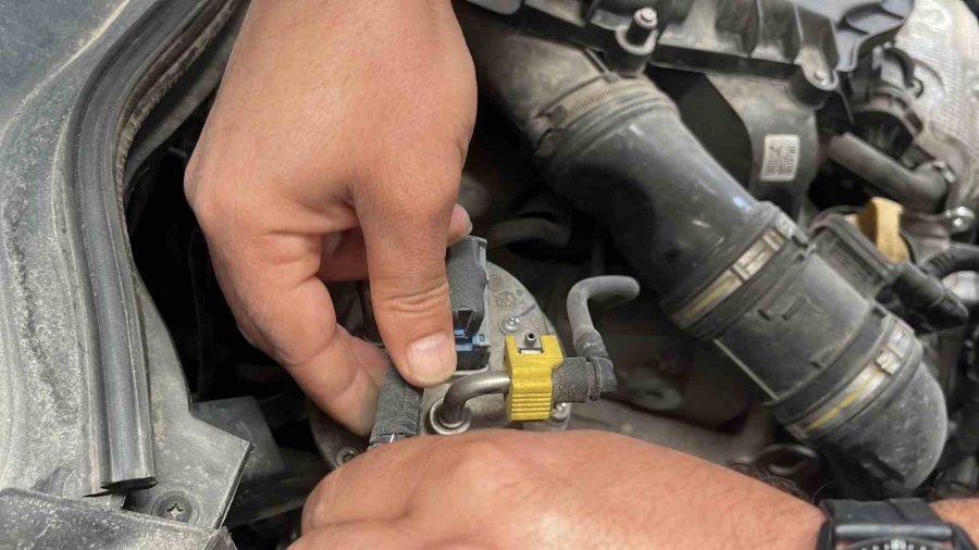 Araç Yangınlarına Karşı Uzmanlardan Basit Önlem Uyarısı