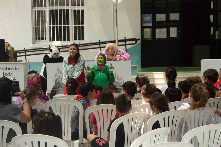 Kepez’den Çocuklara Masal Gibi Tiyatro Gösterisi