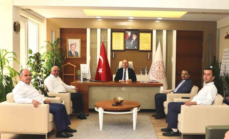 Antalya İl Milli Eğitim Müdürü Eriş: "birlikte Üreten, Birlikte Düşünen Ve Birlikte Başaran Bir Maarif Camiası İnşa Edeceğiz"