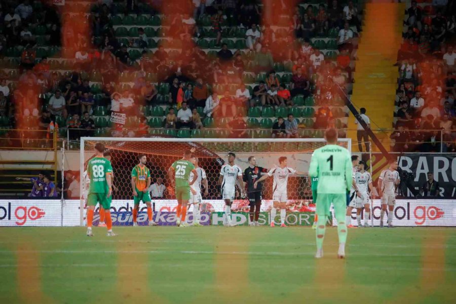 Trendyol Süper Lig: Alanyaspor: 1 - Beşiktaş: 1 (maç Sonucu)