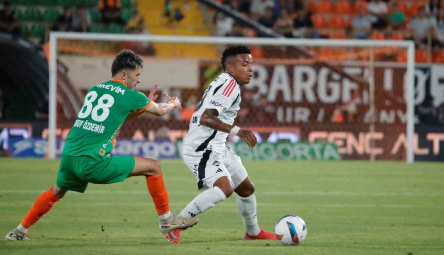 Trendyol Süper Lig: Alanyaspor: 1 - Beşiktaş: 1 (maç Sonucu)