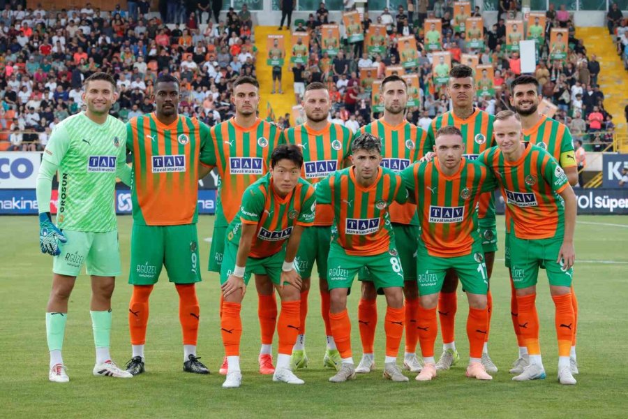 Trendyol Süper Lig: Alanyaspor: 0 - Beşiktaş: 0 (maç Devam Ediyor)