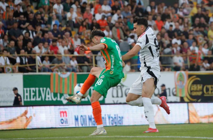 Trendyol Süper Lig: Alanyaspor: 0 - Beşiktaş: 0 (maç Devam Ediyor)