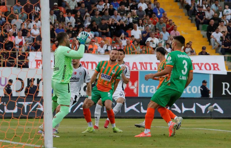 Trendyol Süper Lig: Alanyaspor: 0 - Beşiktaş: 0 (maç Devam Ediyor)