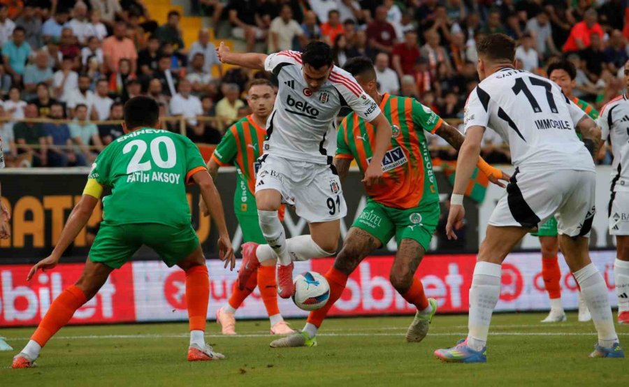 Trendyol Süper Lig: Alanyaspor: 0 - Beşiktaş: 0 (maç Devam Ediyor)