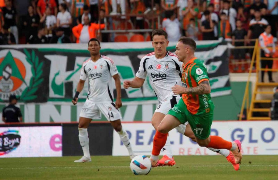 Trendyol Süper Lig: Alanyaspor: 0 - Beşiktaş: 0 (maç Devam Ediyor)