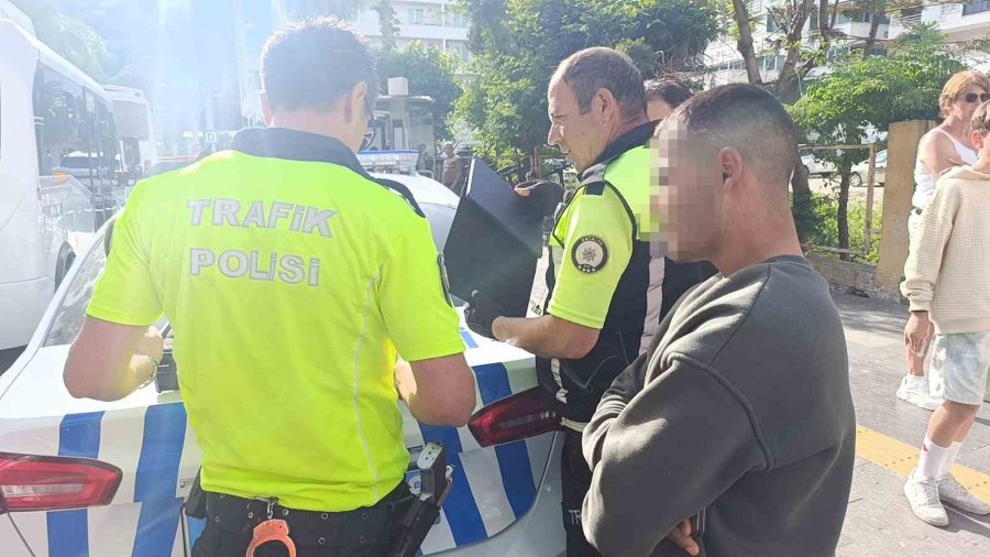 Ehliyetsiz Ve Alkollü Sürücü 2 Günlük Son Model Cipe Çarptı, Araç Sahipleri Çileden Çıktı