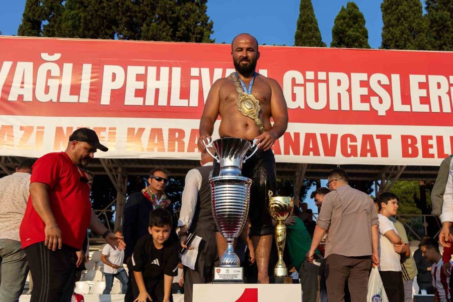 Manavgat’ta Başpehlivan Kemeri Orhan Okulu’nun