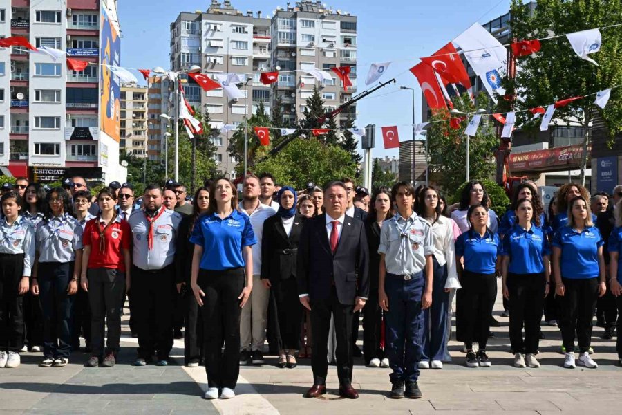 Büyükşehir Belediyesi’nde 19 Mayıs Coşkusu Törenle Başladı
