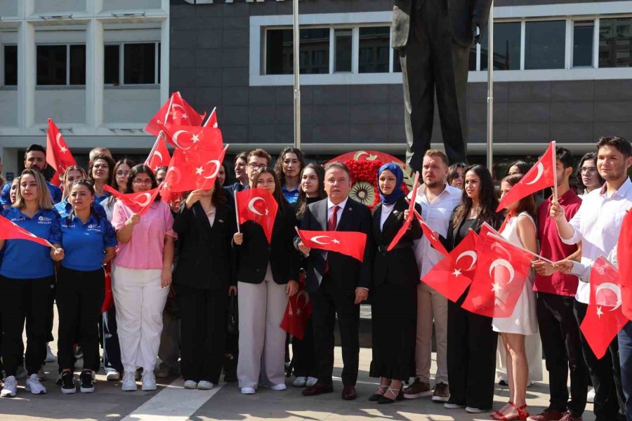 Büyükşehir Belediyesi’nde 19 Mayıs Coşkusu Törenle Başladı
