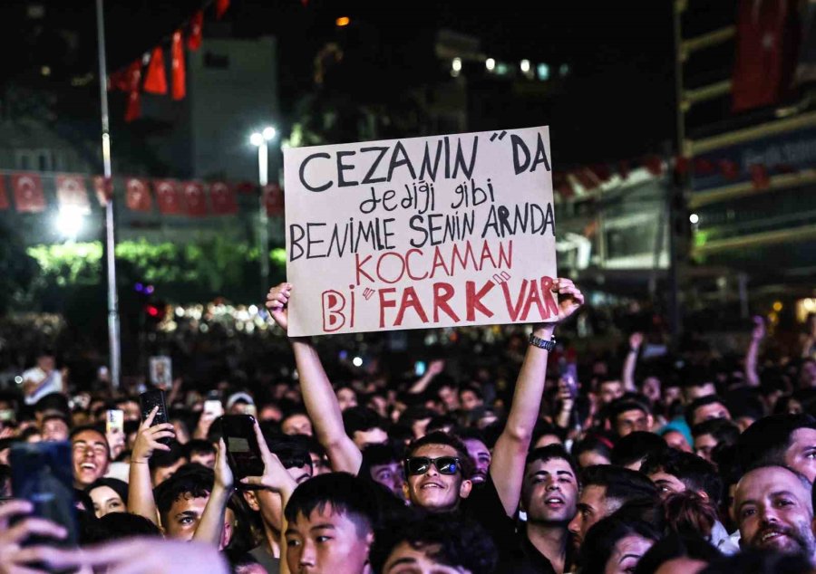 Antalyalılar 19 Mayıs’ta Tek Yürek Oldu