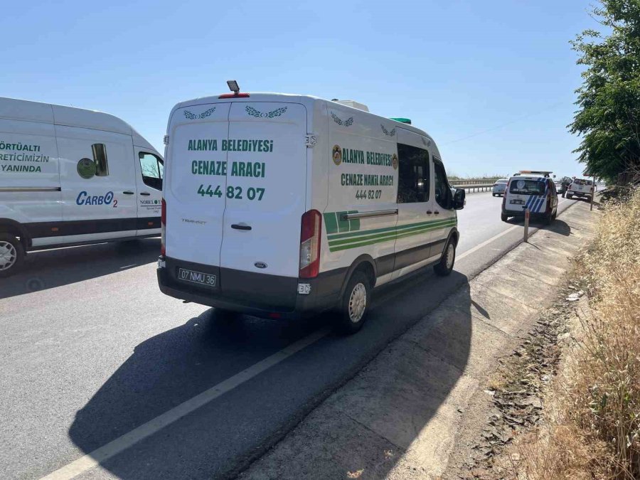 Alanya’da Motosiklet Kazası : 1 Ölü