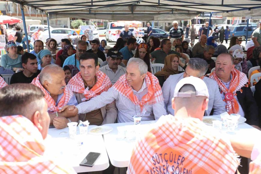 Kepez’de Keşkek Şöleni Coşkusu