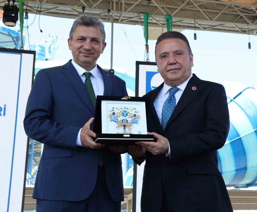 Başkan Böcek: "640 Kilometrelik Kıyı Şeridimizde, Marina Ve Turizm Teknelerinin Mavi Bayrak Alması İçin Büyük Gayret Gösteriyoruz"