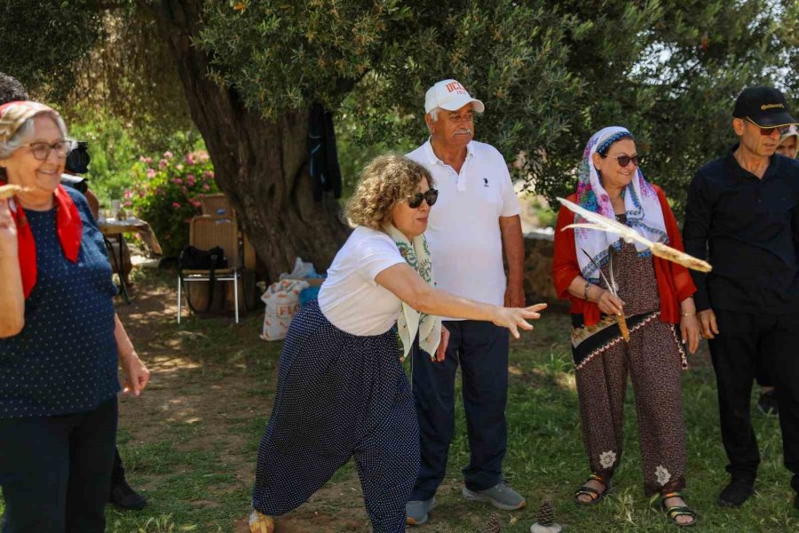 Alanyalılar Geleneksel Yörük Oyunlarında Buluştu
