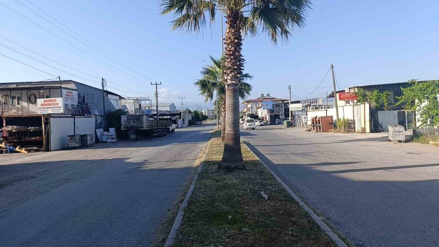 Ehliyetine 2041’e Kadar El Konulan Sürücü, Elektrikli Bisikletten Düşüp Yoğun Bakıma Kaldırıldı