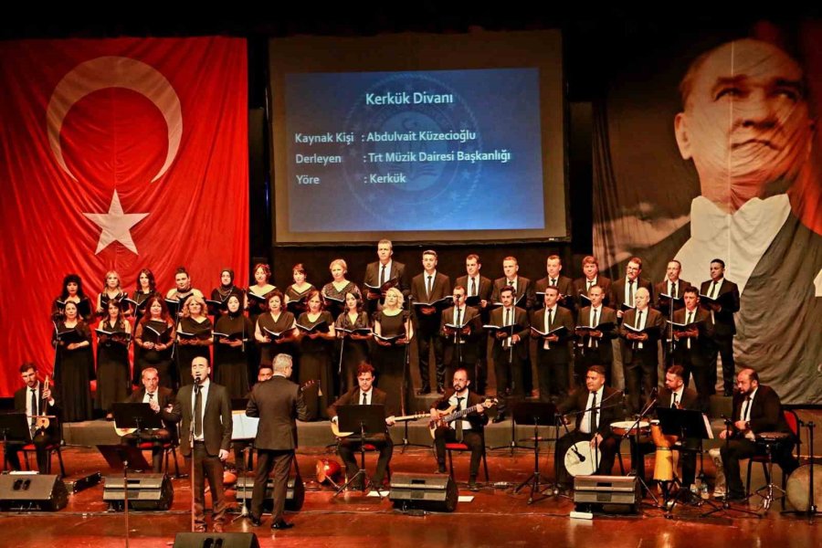 Antalya Adliyesi Türk Halk Müziği Korosu Gönülleri Fethetti