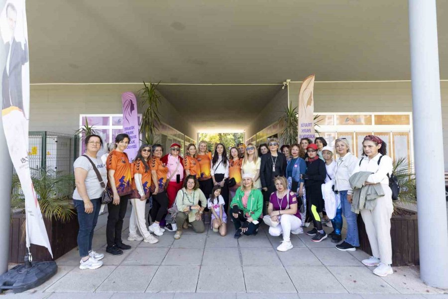 Mersin’de Kadınlara Kanser Farkındalık Eğitimi