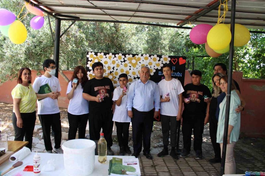 Özel Öğrencilerden Çevre Etkinliği