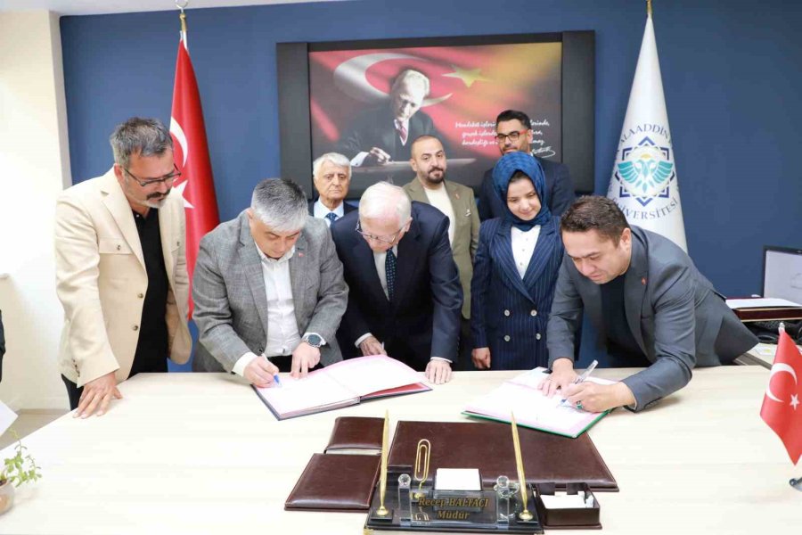 Akseki’de Orman Fakültesi Ve Kyk Binası İçin İmzalar Atıldı