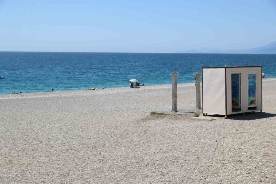 Dünyaca Ünlü Konyaaltı Sahili Yaza Hazır