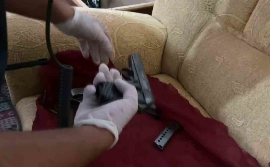 Aksaray’da 35 Adrese Silahlı Maganda Operasyonu: Evlerden Cephanelik Çıktı