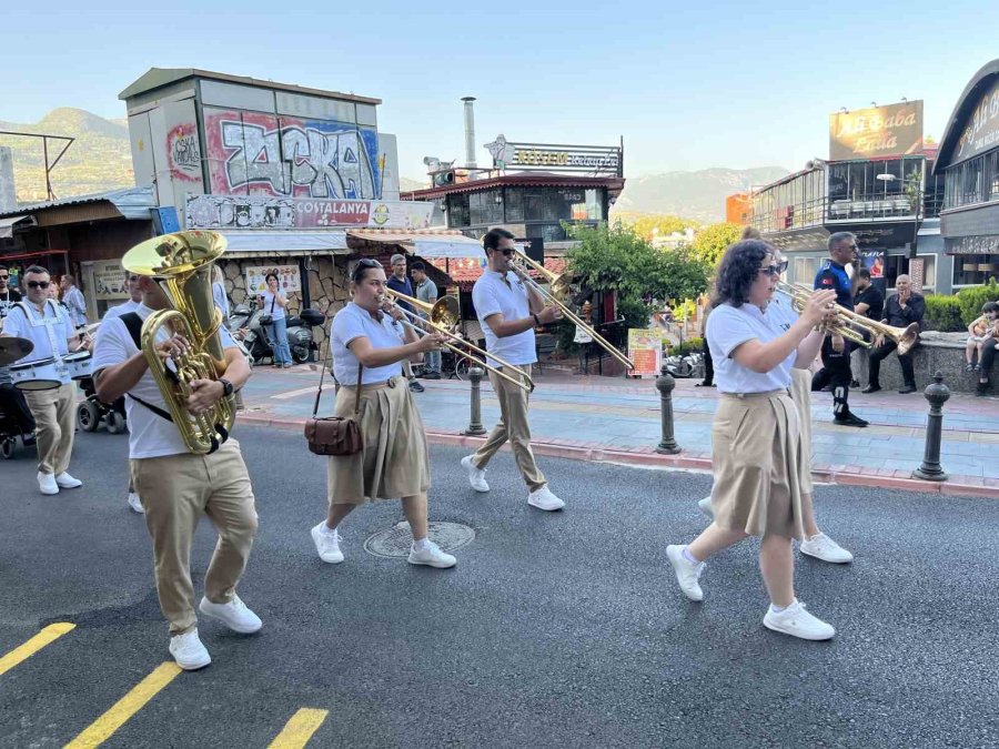 23. Alanya Uluslararası Kültür Sanat Ve Turizm Festivali Başladı